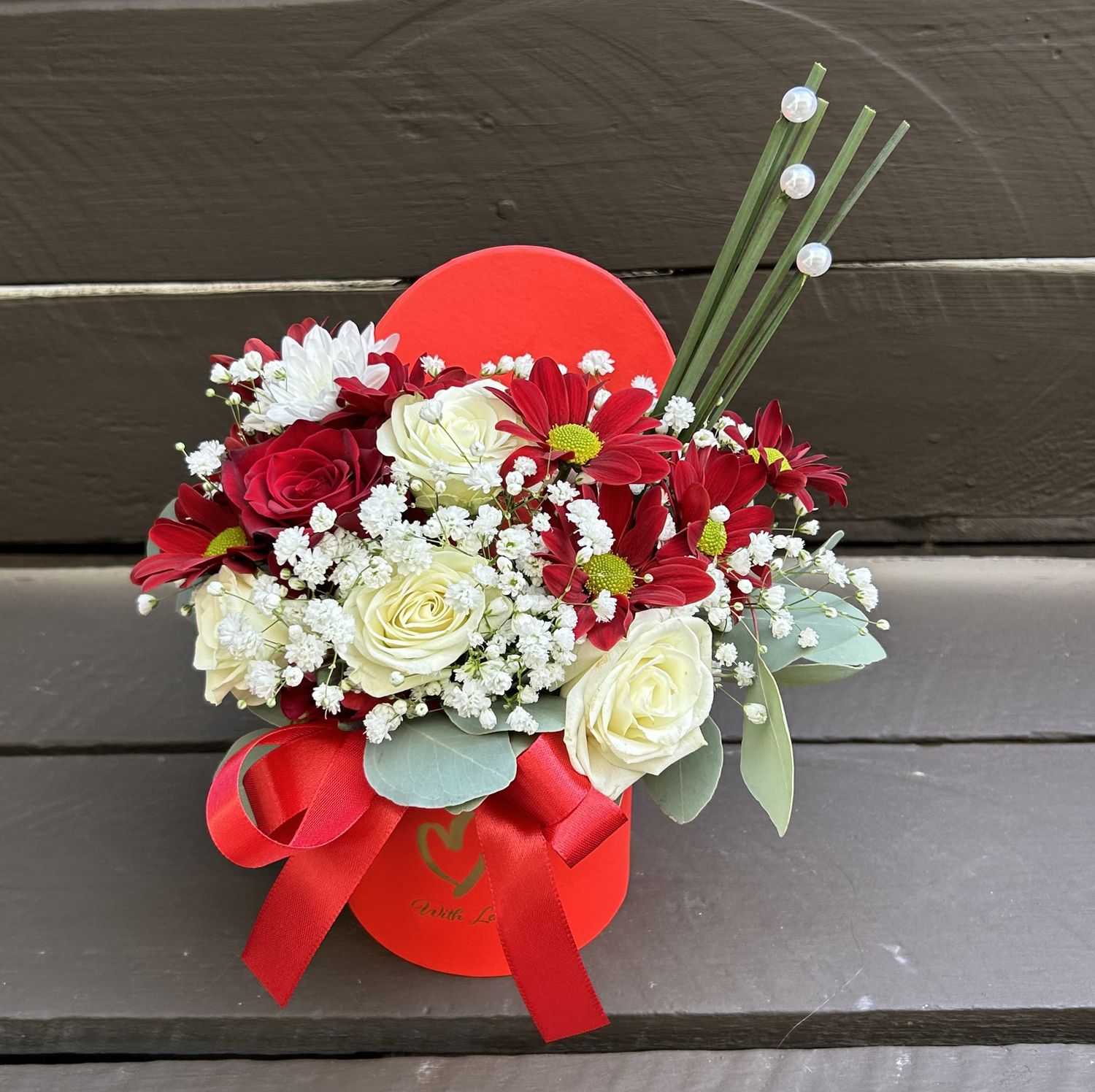 M18 - Mixed Flowers in a small box