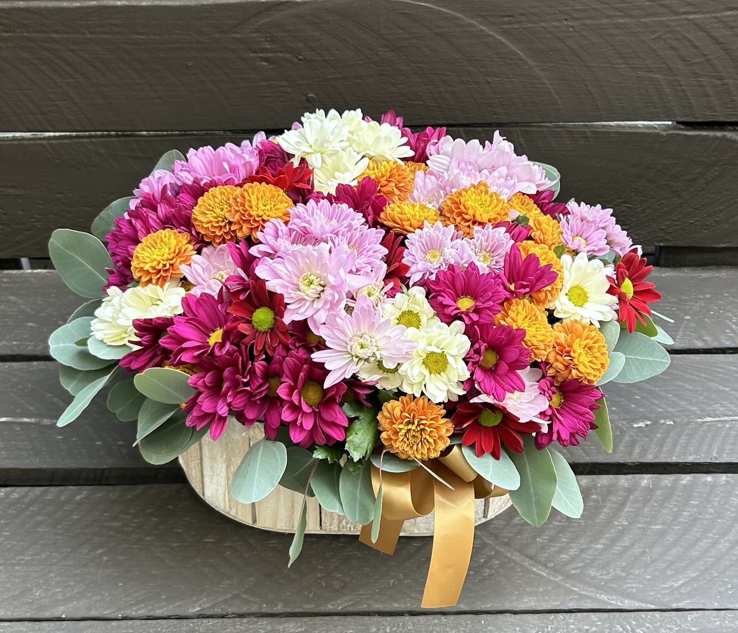 M01 - Mixed Chrysanthemum in a wooden pot