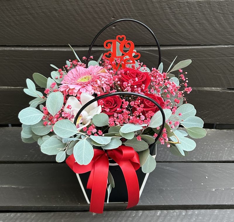 B2623 - Mixed Flowers in a bag