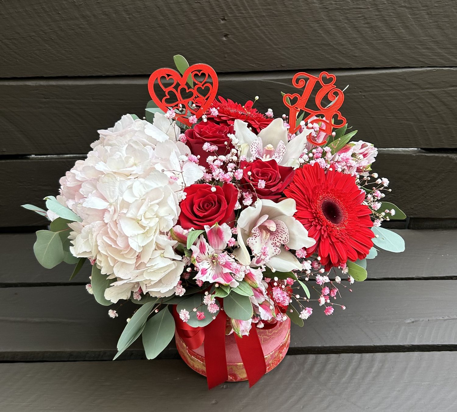 B2614 - Mixed Flowers in a box