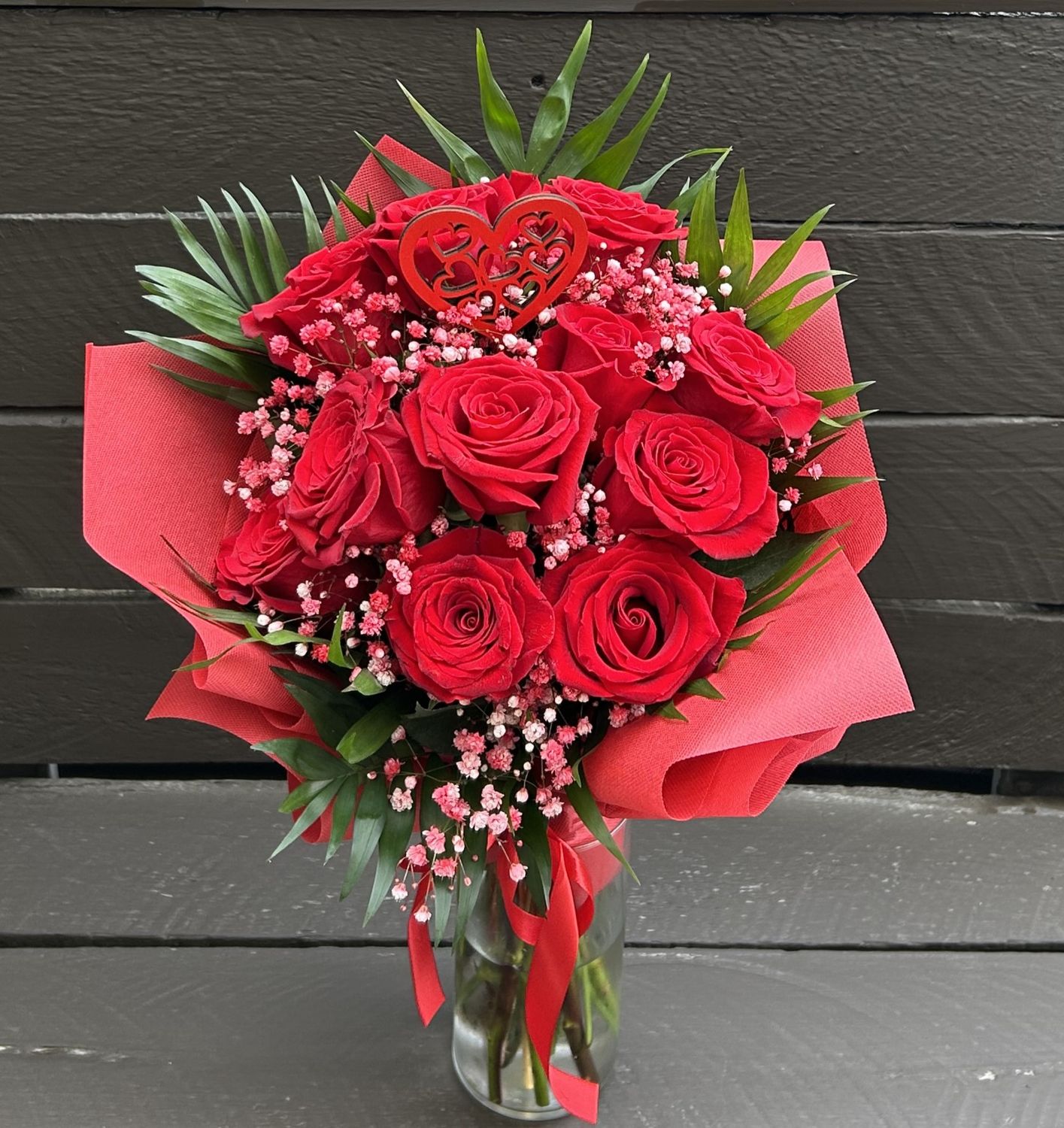 B2604 - 11 Red Roses Bouquet