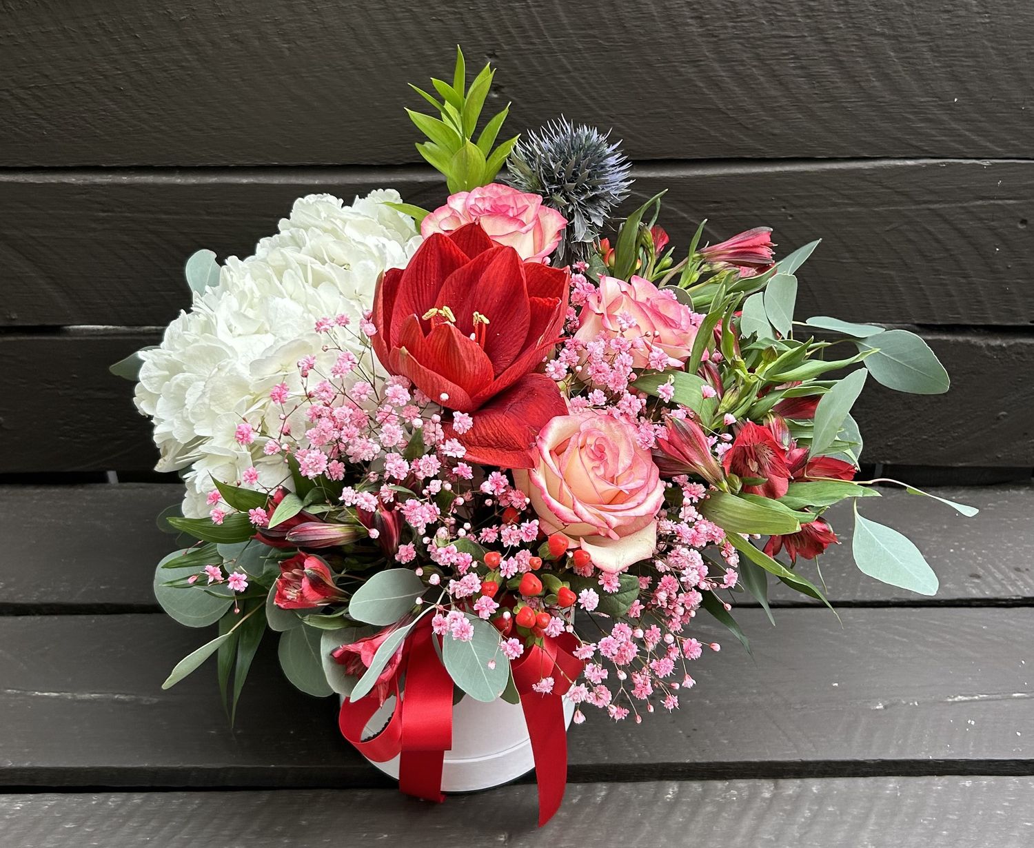 M08 - Mixed Flowers in a box