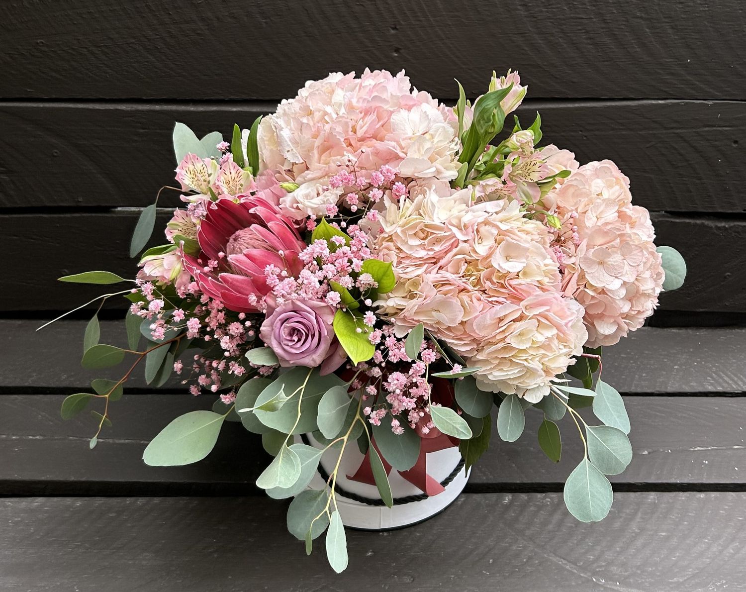 M07 - Mixed Flowers in a box