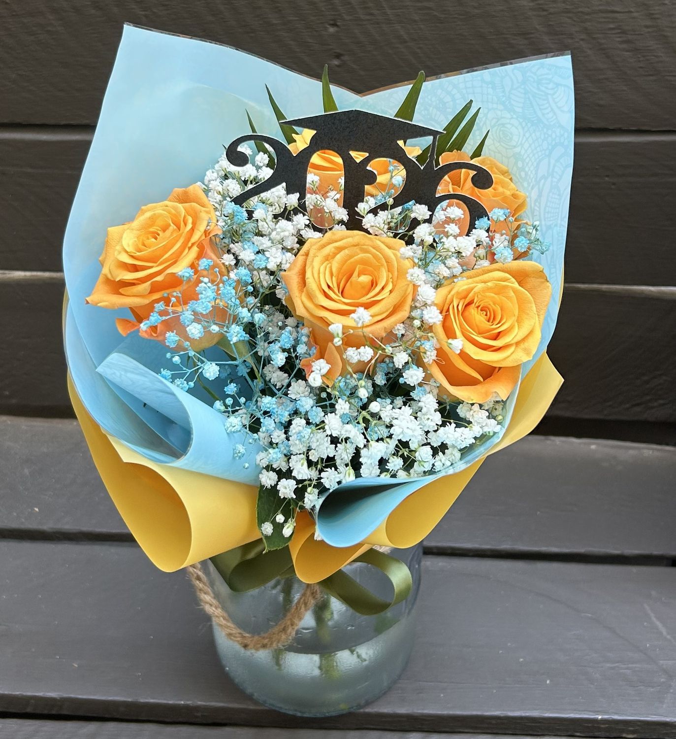 G09 - 5 Yellow Roses Bouquet