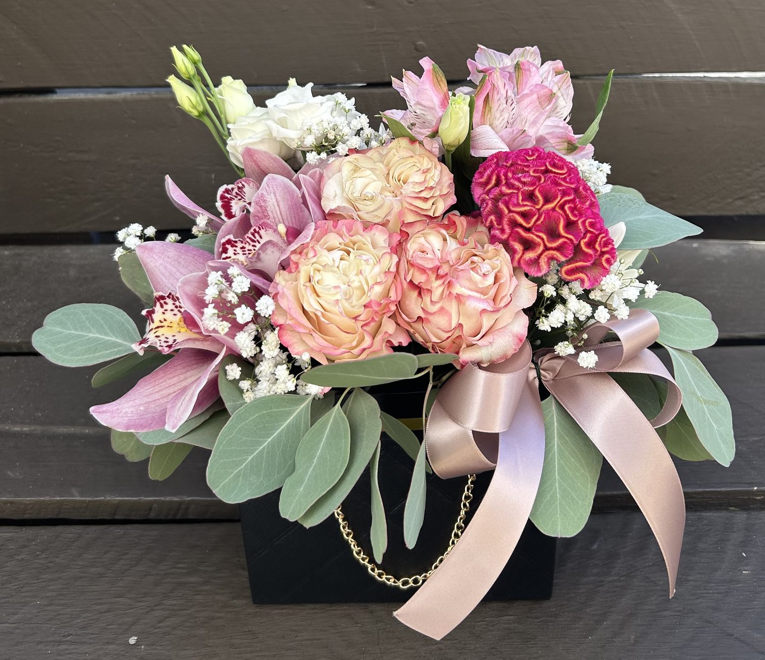 M05 - Mixed Flowers in a bag