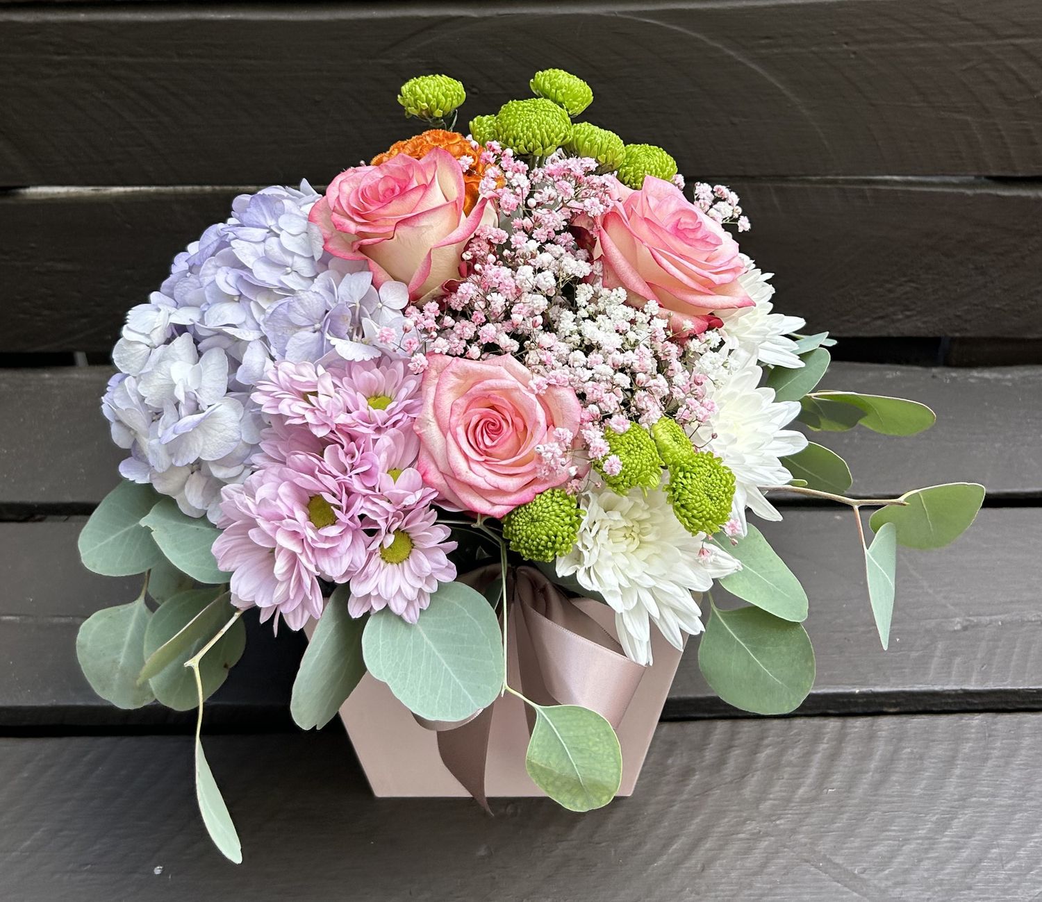 M01 - Mixed Flowers in a box