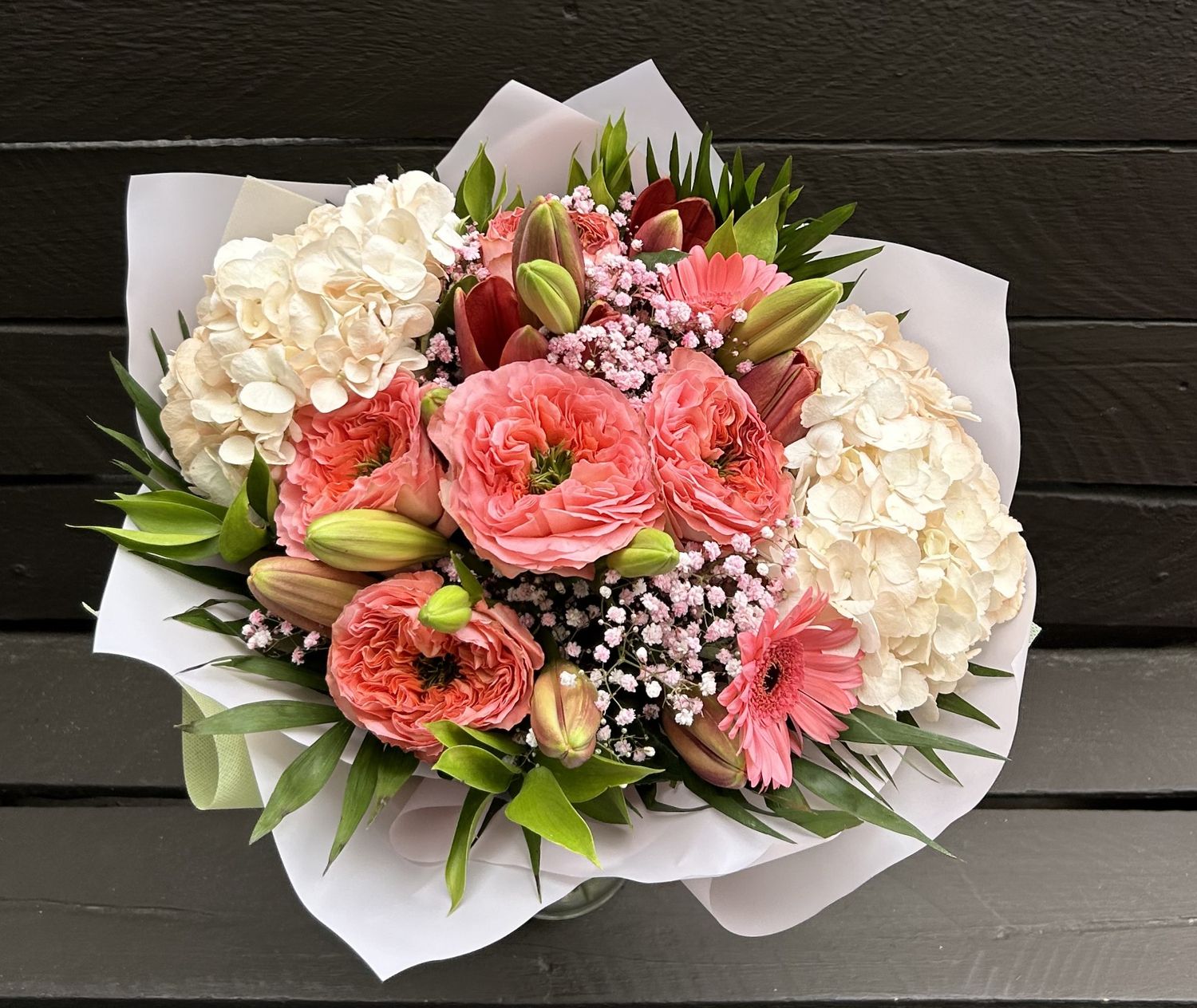 B03 - Mixed Flowers Bouquet