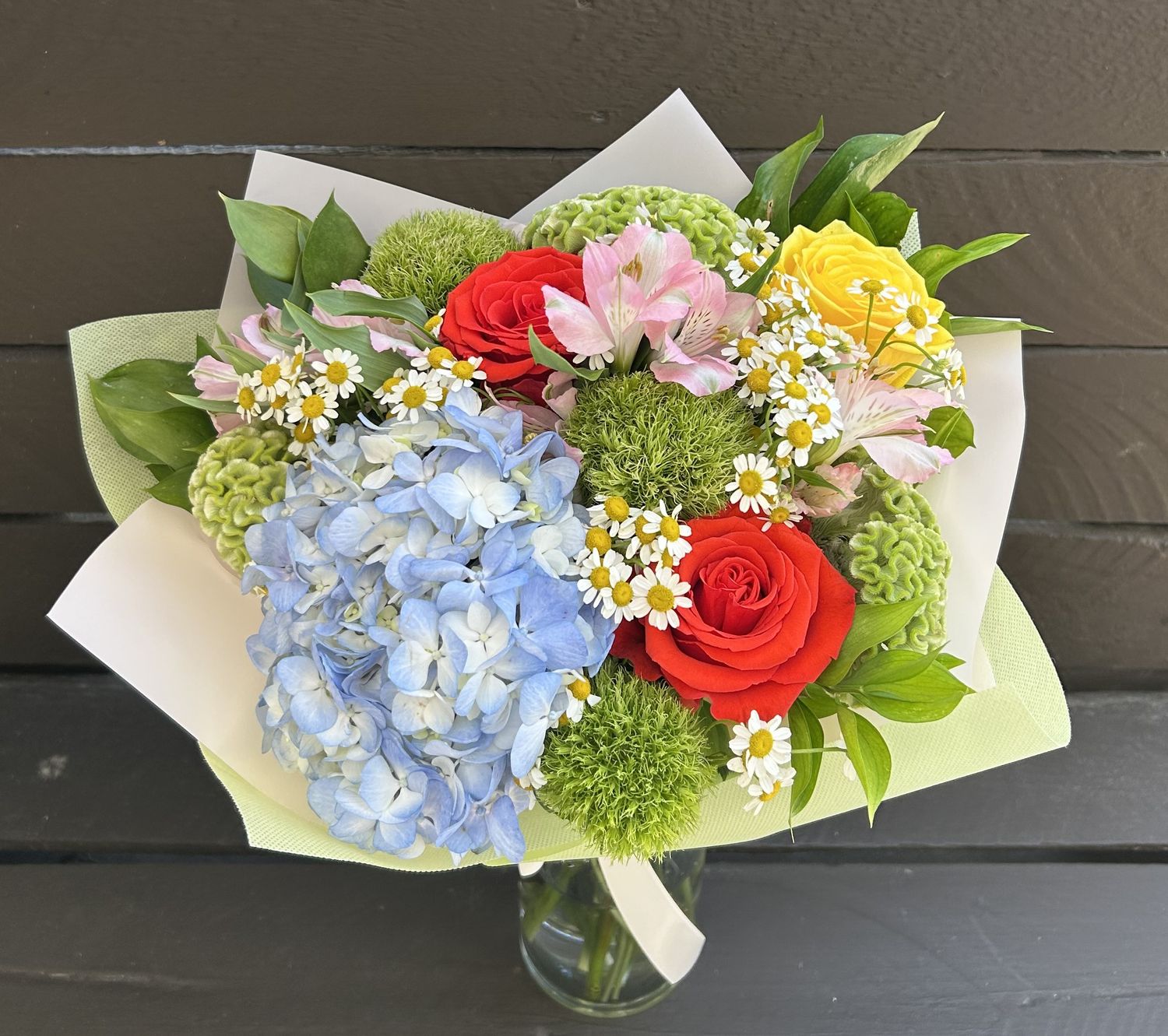 B01 - Mixed Flowers Bouquet