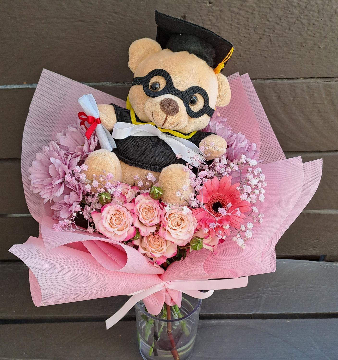 G01 - Graduation Bouquet with Mixed Flowers