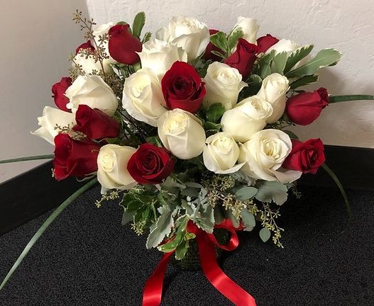 Classic Two Dozen Roses
