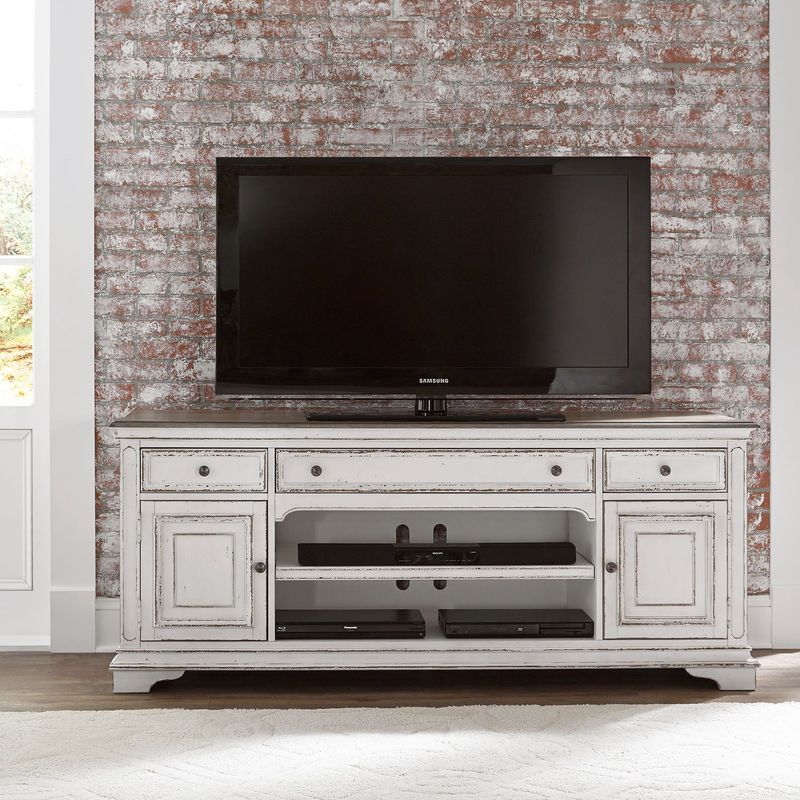 Magnolia Manor 70&quot; Entertainment TV Stand