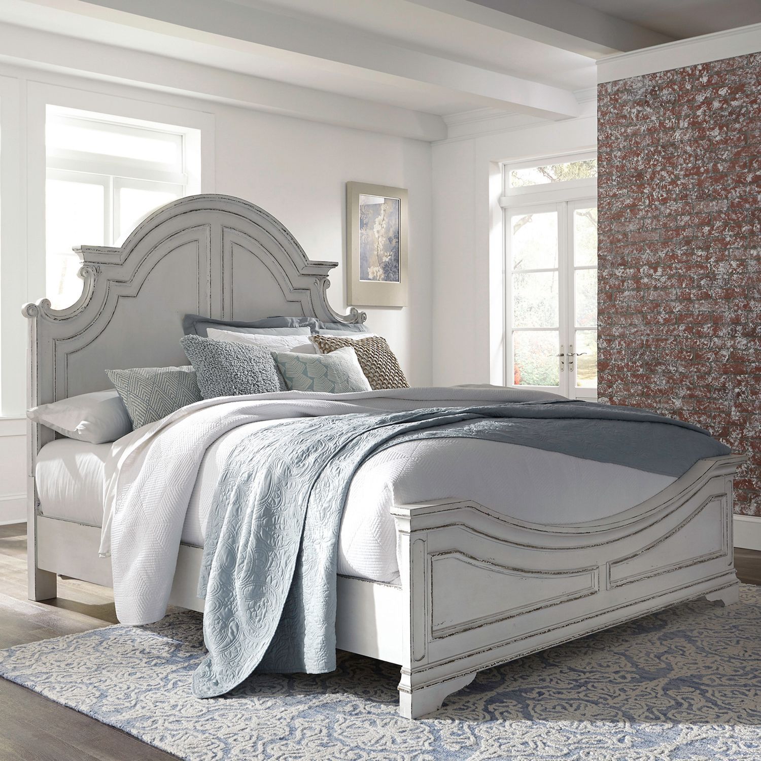 Magnolia Manor King Panel Bed - Antique White