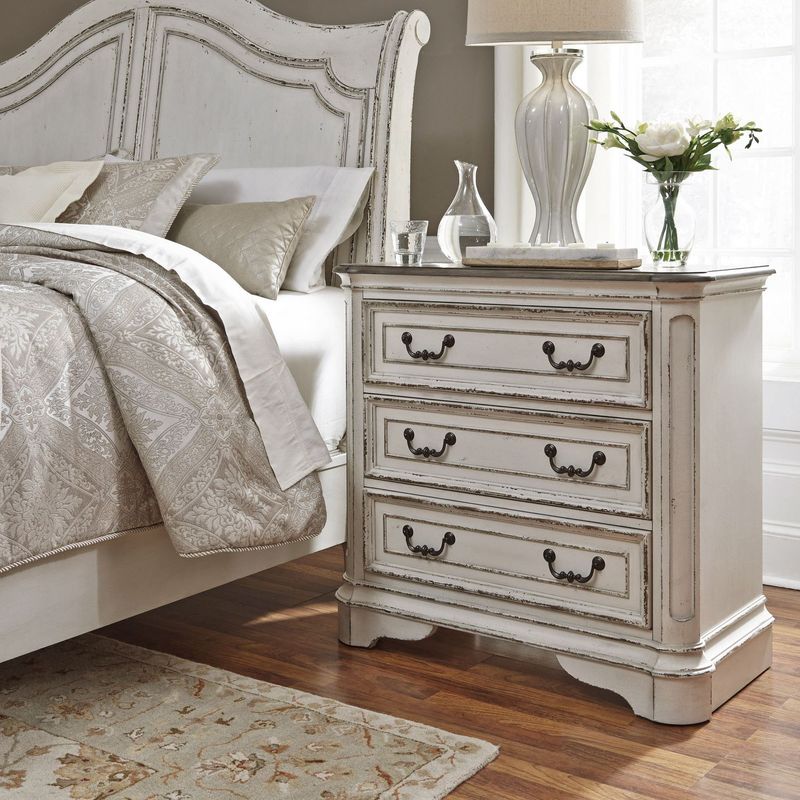 Magnolia Manor 3 Drawer Bedside Chest