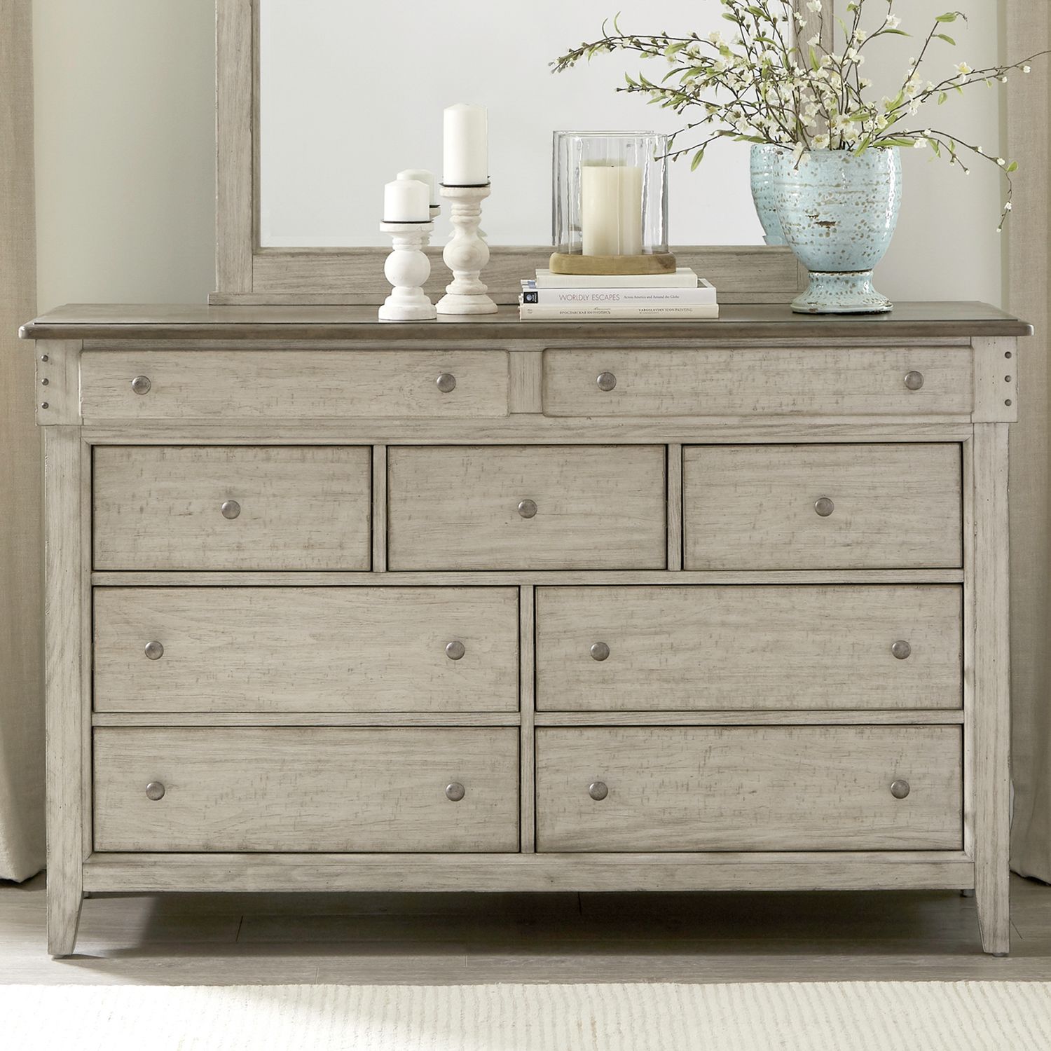 Ivy Hollow 9 Drawer Dresser