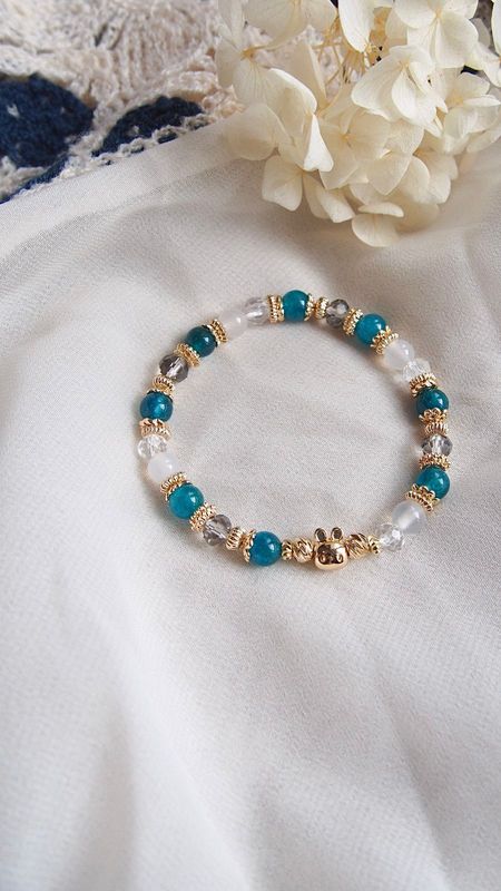 Blue Apatite with White Agate