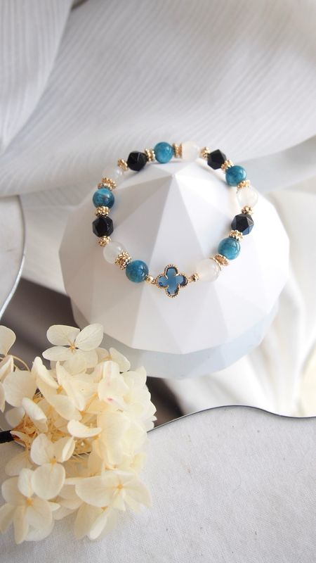 Blue Apatite with Faceted Obsidian &amp; White Agate
