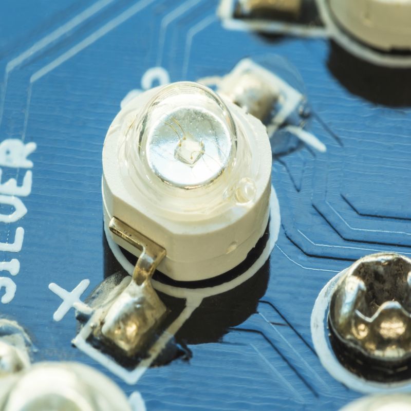 High Power LED, Yellow 595nm 65lm, 2-2.4V 1W 350mA