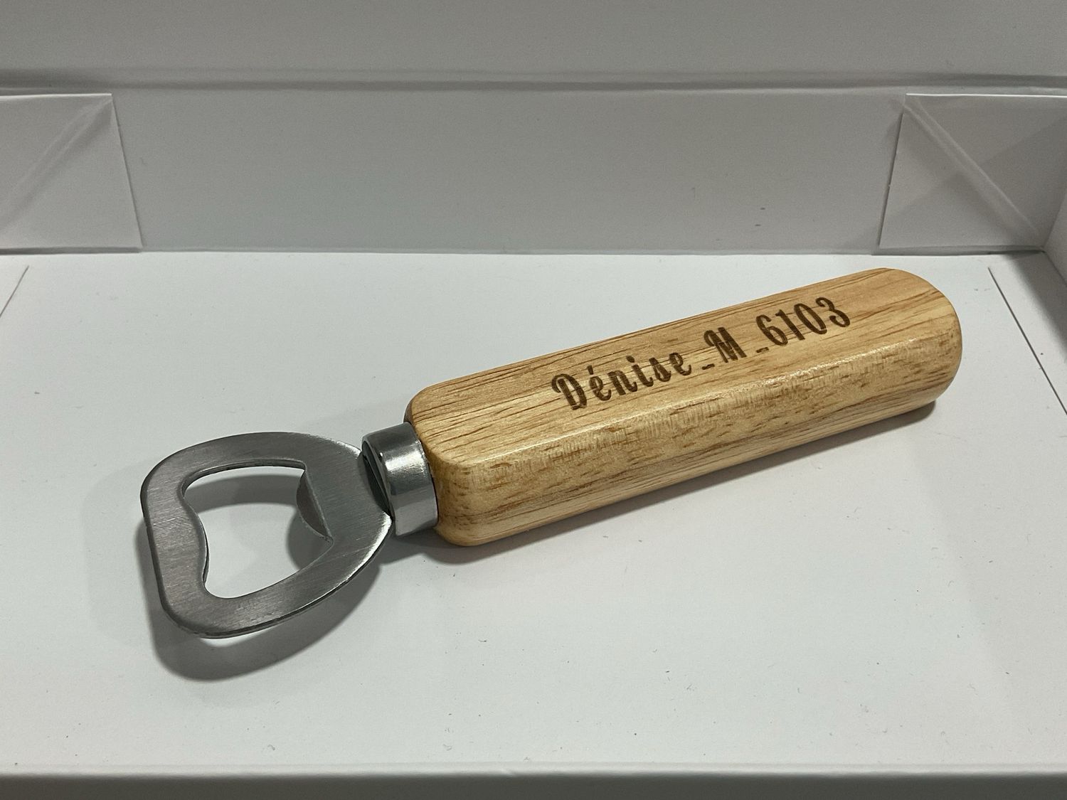 Flaschenöffner mit Holzgriff