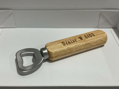 Flaschenöffner mit Holzgriff