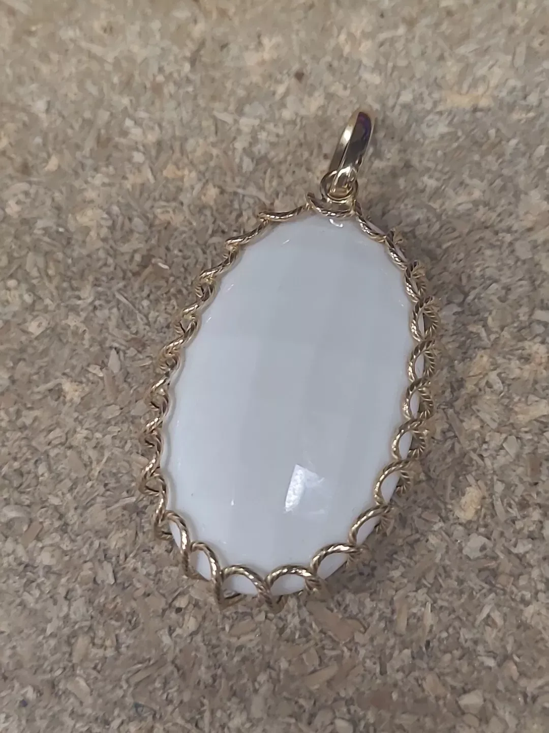 14K Gold Italy QVC Textured White Agate Pendant Wrapped in 14k Gold