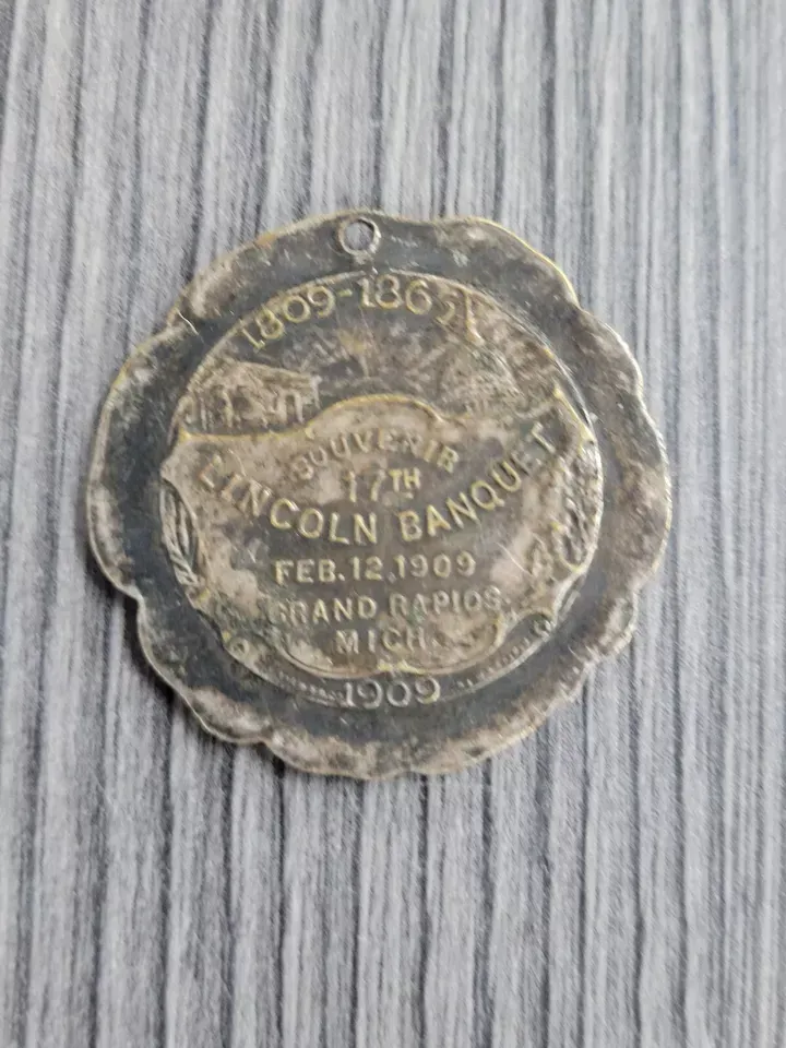 1909 Grand Rapids Michigan Abraham Lincoln dinner Token Medal Cunningham Plate