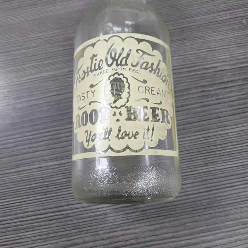 1950’s Vintage FROSTIE OLD FASHION ROOT BEER 12 OZ SODA BOTTLE detroit michigan