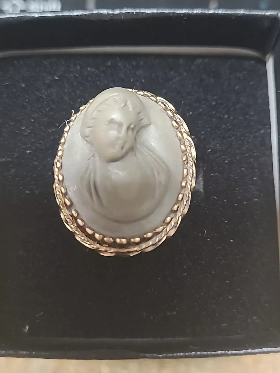 ANTIQUE 14K YELLOW GOLD VICTORIAN CARVED BACCHANTE LAVA CAMEO HAND WROUGHT RING