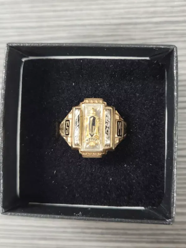 ANTIQUE LAPEER MICHIGAN HIGH SCHOOL 10K GOLD CLASS RING WB 6.7 G SZ 8 1/2