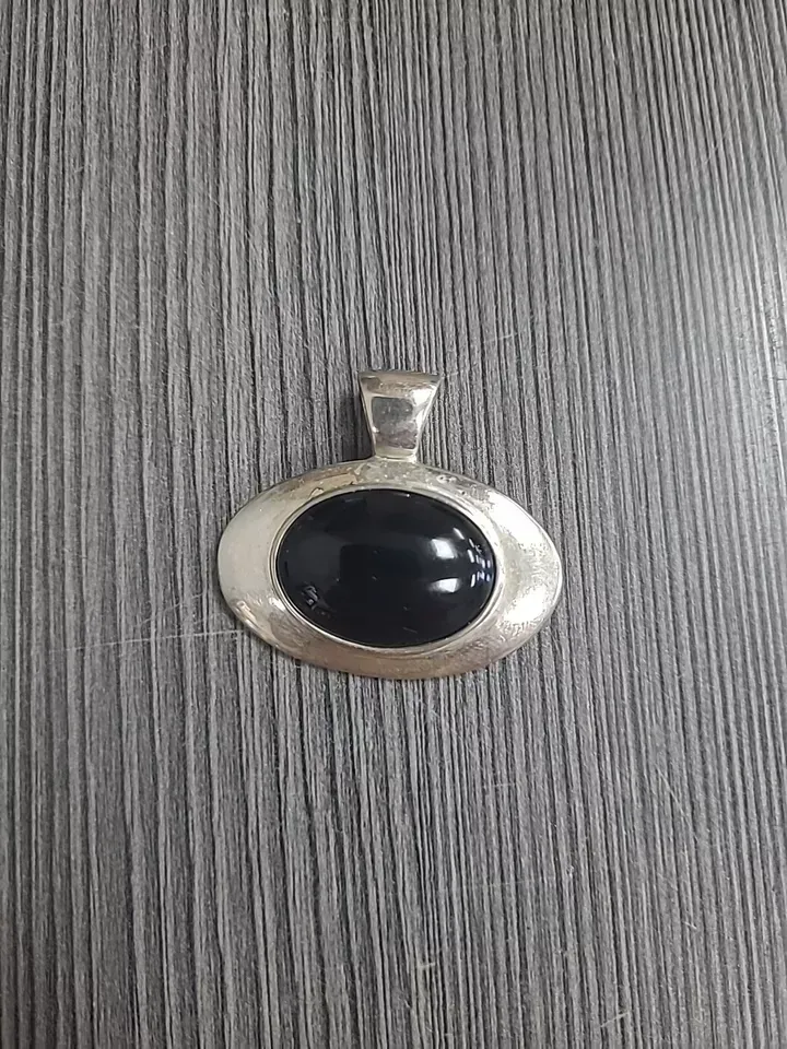 DESIGNER ESPO STERLING SILVER AND BLACK ONYX PENDANT 14G MCM JEWELRY