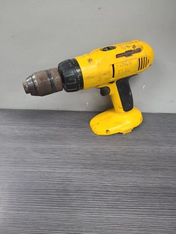 DeWalt DW995 18V Cordless Drill  1/2" Adjustable Clutch Tool Only No Battery