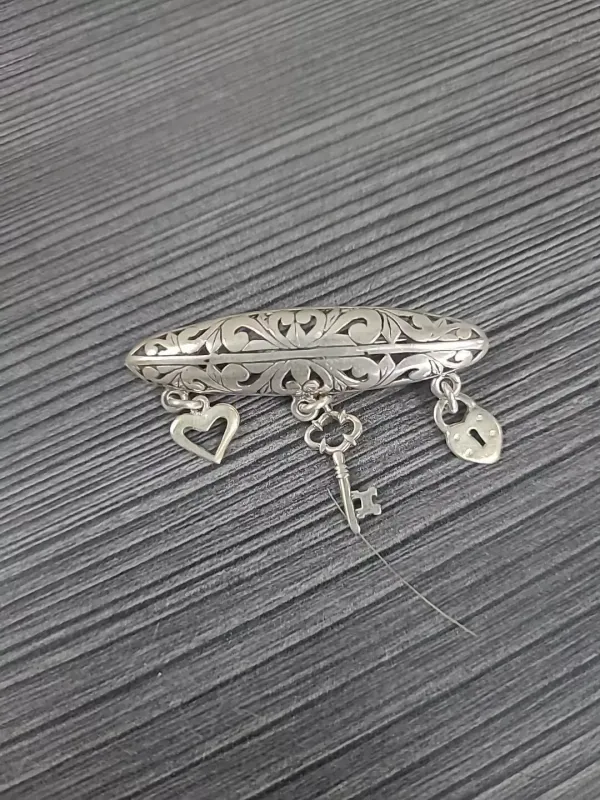 Estate Sterling Silver Jezlaine Pin Brooch Filigree scroll KEY TO MY HEART 6.3G