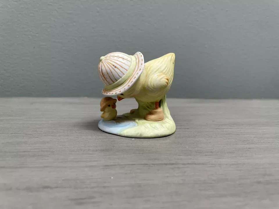 Lefton Mother + Baby Chick Figurine (00116)