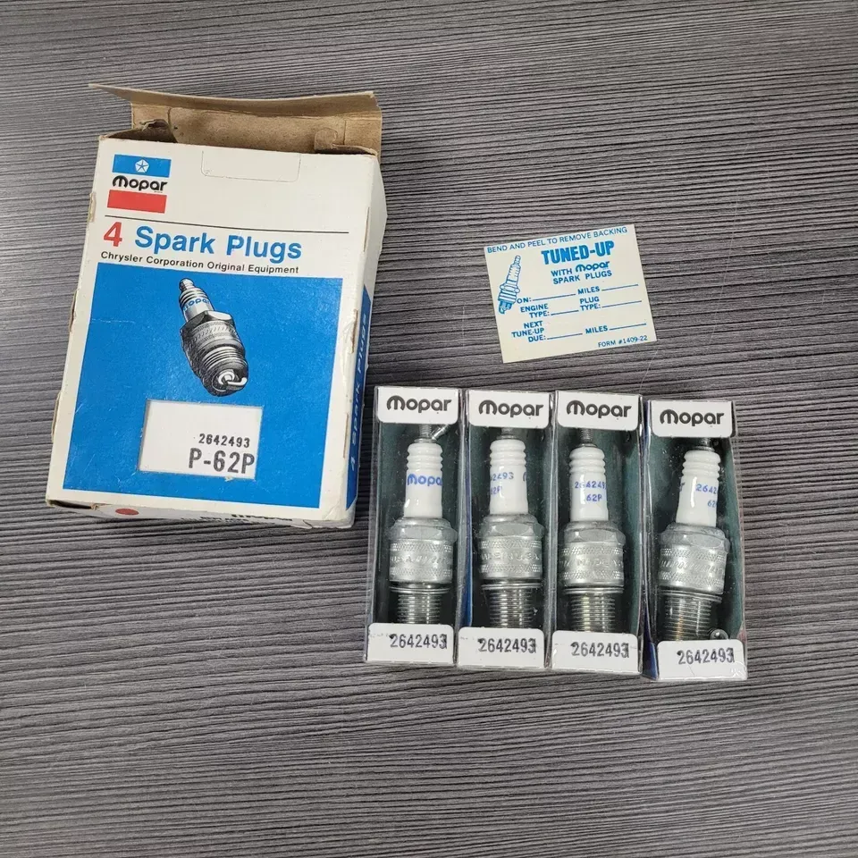 Original Mopar P62P  2642493 N9Y set of 4 Spark Plugs NOS