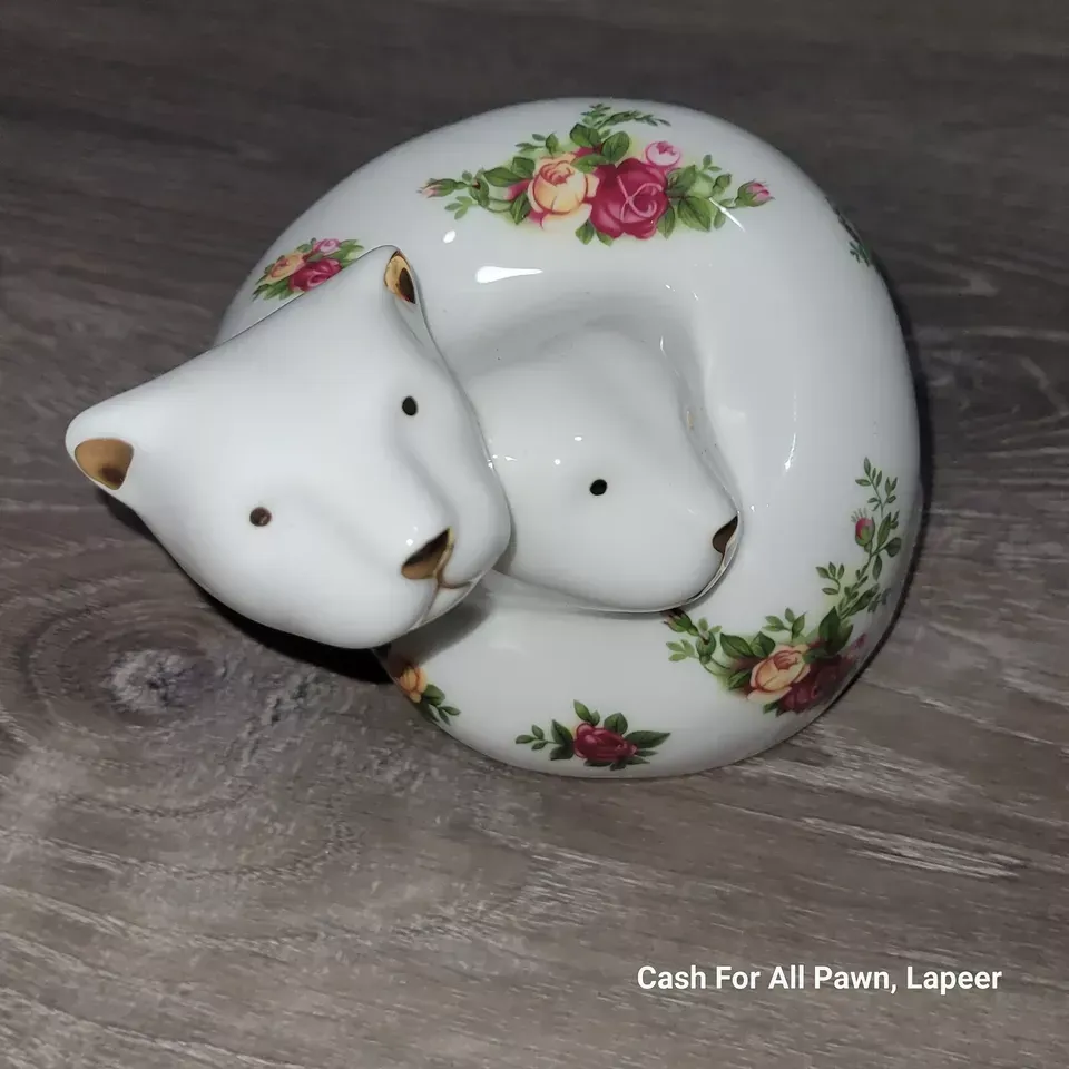 Polar Bears Old Country Roses Vhtf Figure Gold N Red Flowers Figurine