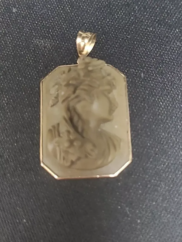 RaRe Victorian 14k yellow gold lava pendant classic diana 5.5g French & franklin