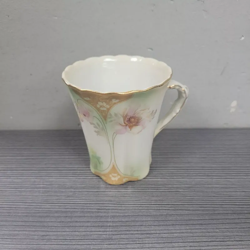 Red Mark RS Pussia Hot Chocolate Demitasse Cup Porcelain Pink & Gold Pink Roses