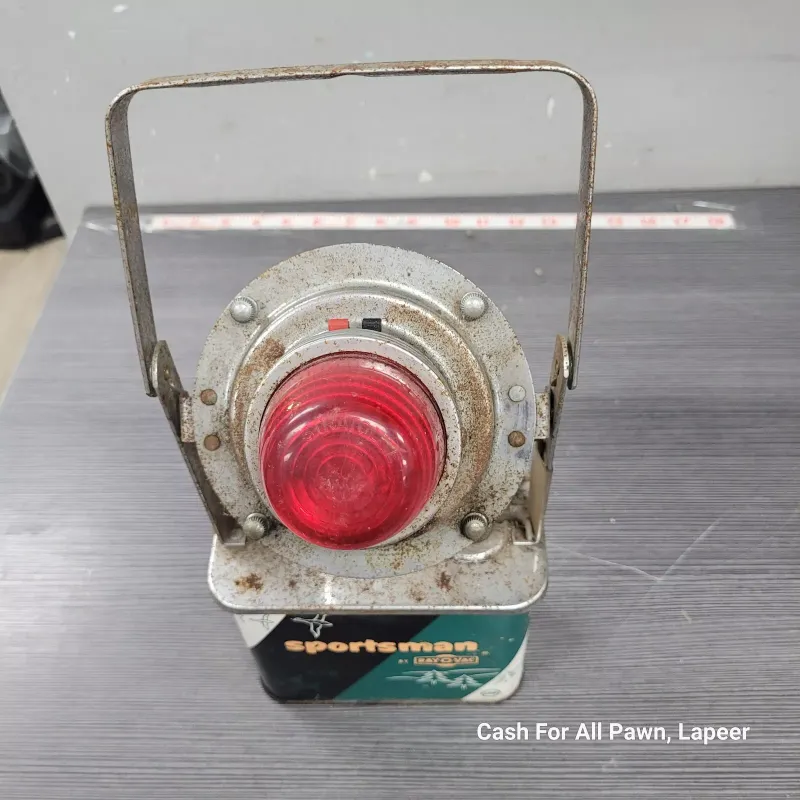 Vintage 6-Volt Ray-O-Vac Sportsman Lantern No 305 w battery camping retro 1960s