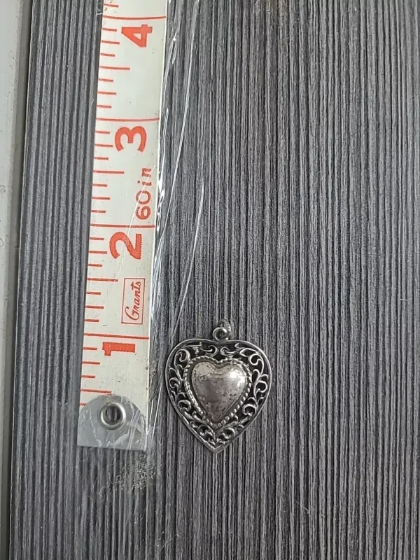 vintage 925 Sterling Silver Vintage Danecraft Heart Pendant 3.8.g