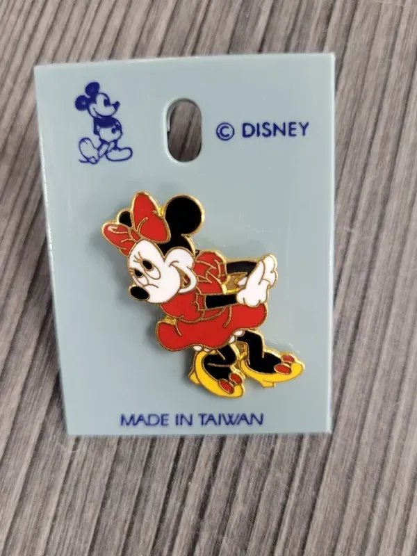 VINTAGE DISNEY ENAMEL MINNIE MOUSE NEW W TAG 1980'S PIN PINBACK RED DRESS