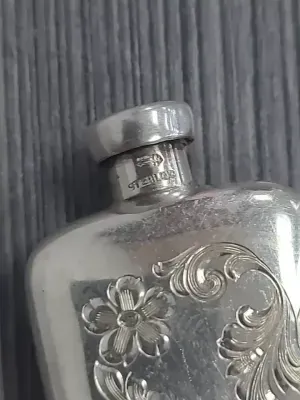 Bottles, Decanters & Flasks