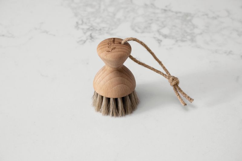 Aplikator do past jasnych