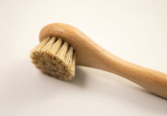 Mała szczotka do warzyw