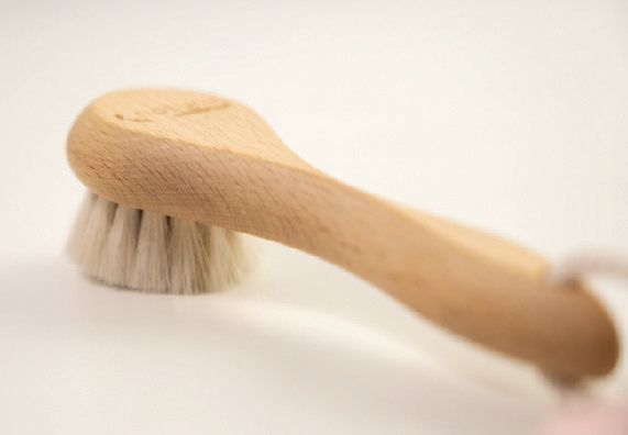 Naturalna szczotka do włosów dziecięcych i ciała