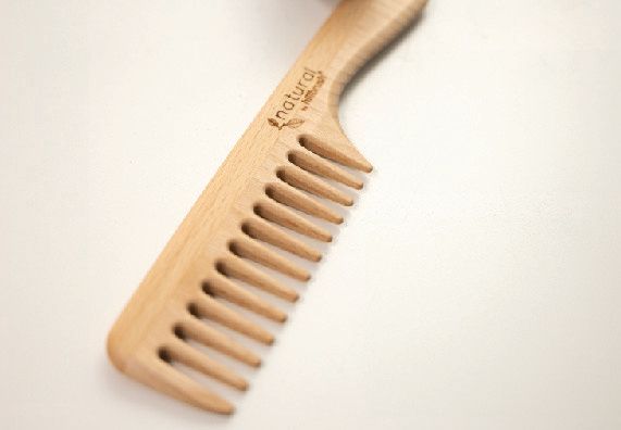 Grzebień z rękojeścią - szerokie zęby