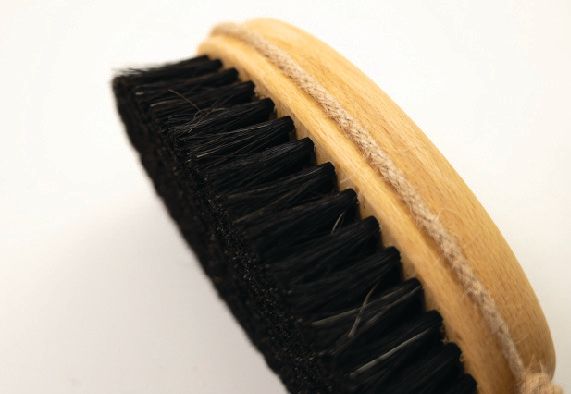 Duża lekka szczotka do polerowania butów - ciemna