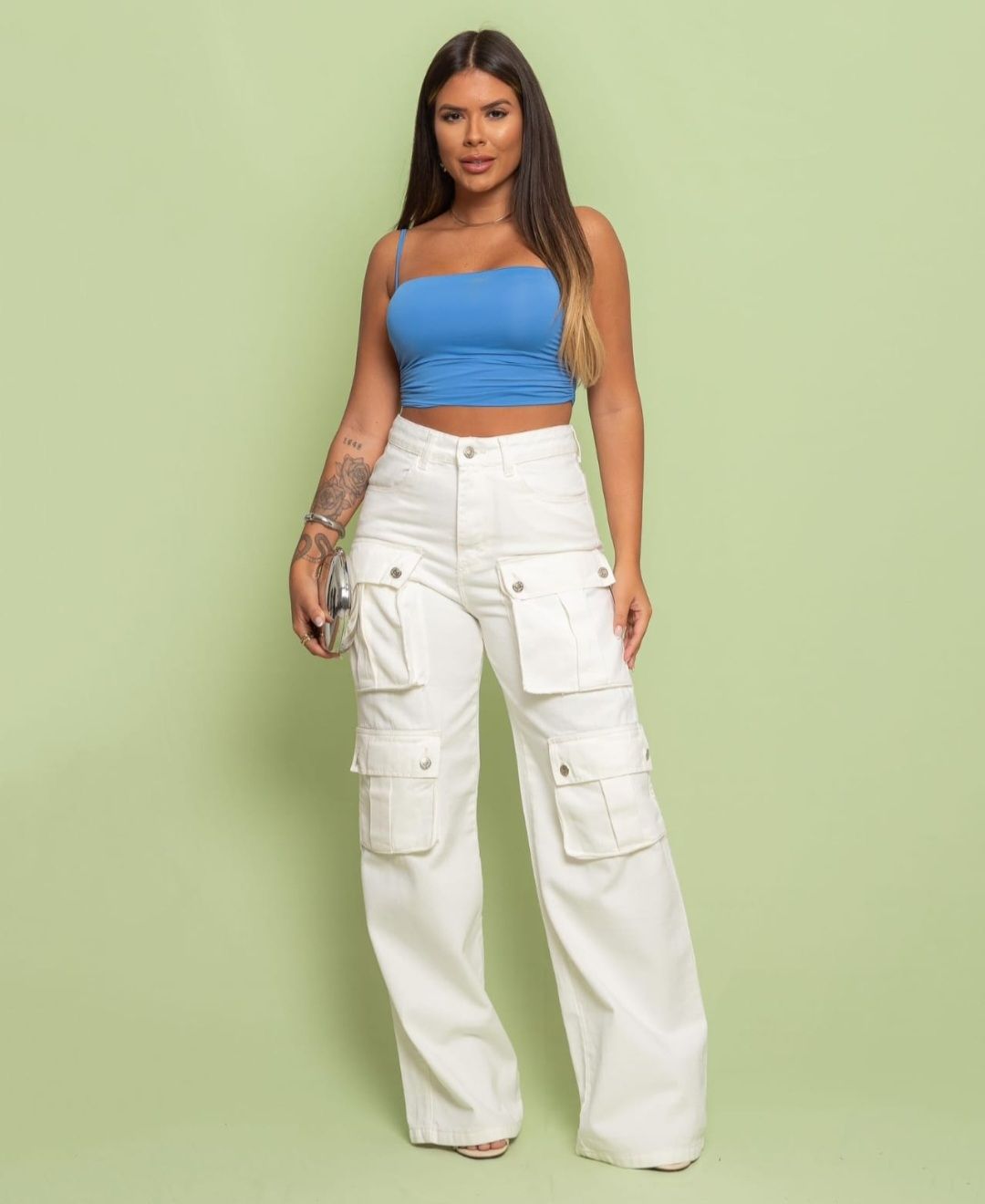 Cargo White