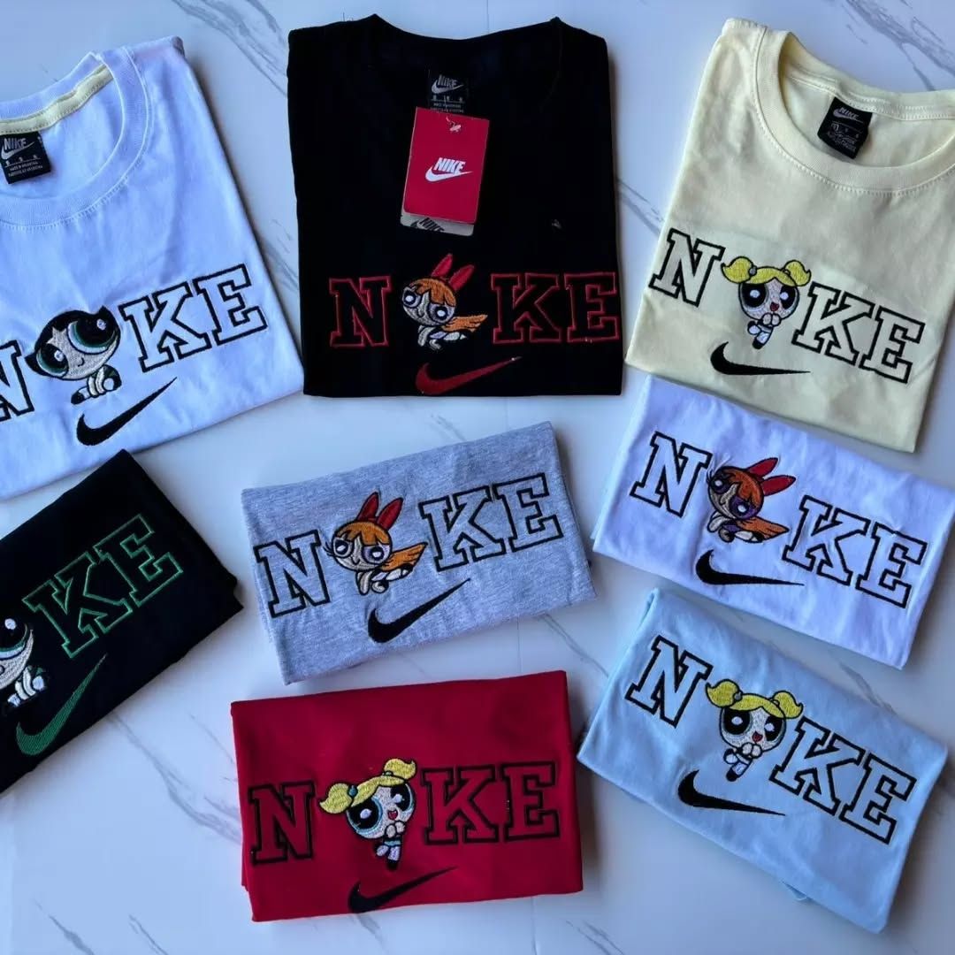 Remera Chicas Super Poderosas Bordada