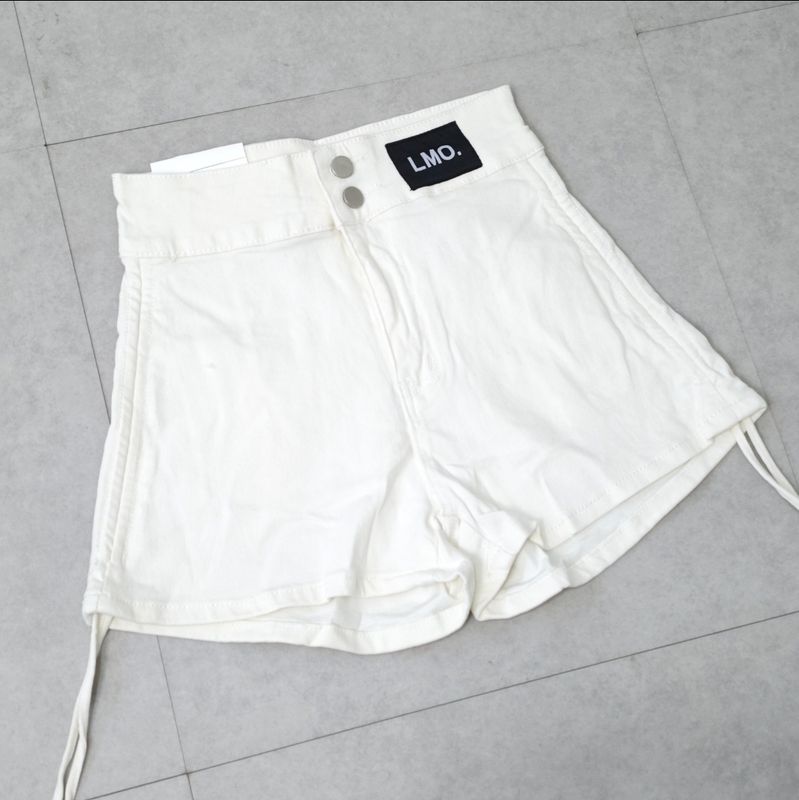 Short white