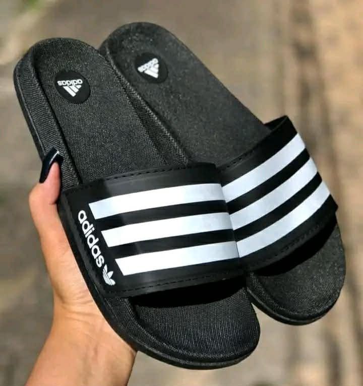 Gomones Adidas