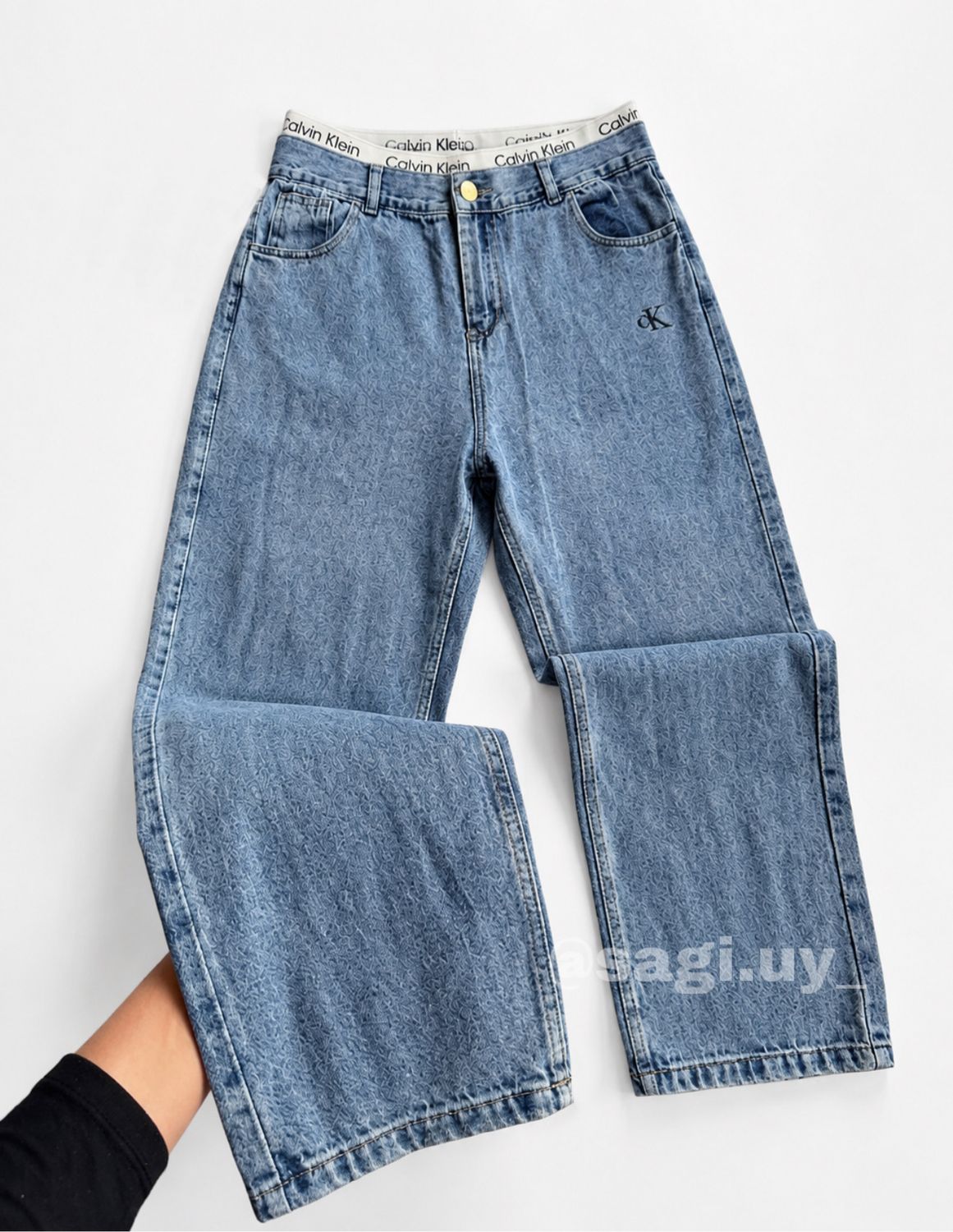 Denim Calvin Bordado